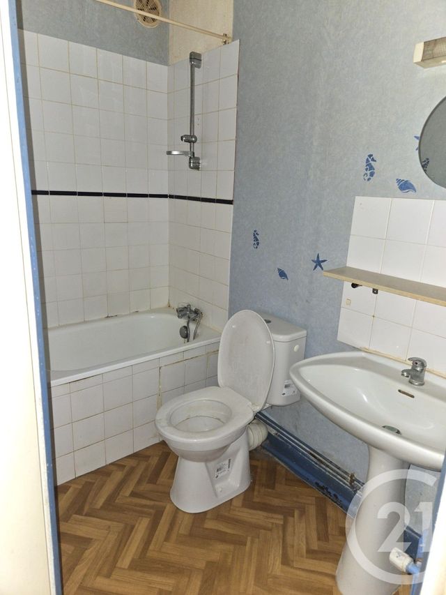 maison à vendre - 8 pièces - 120.0 m2 - LURCY LEVIS - 03 - AUVERGNE - Century 21 Confluences