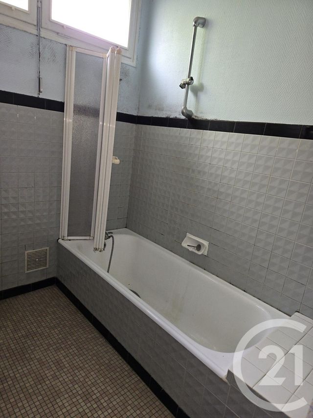 maison à vendre - 6 pièces - 95.0 m2 - LURCY LEVIS - 03 - AUVERGNE - Century 21 Confluences