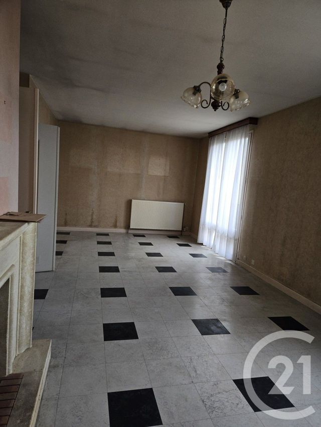 maison à vendre - 6 pièces - 95.0 m2 - LURCY LEVIS - 03 - AUVERGNE - Century 21 Confluences