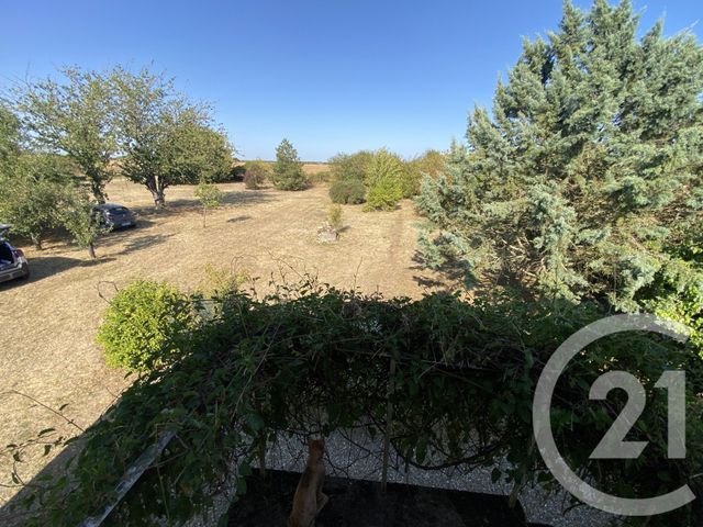 maison à vendre - 4 pièces - 105.0 m2 - BESSAIS LE FROMENTAL - 18 - CENTRE - Century 21 Confluences