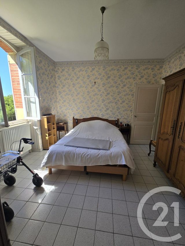 maison à vendre - 7 pièces - 146.18 m2 - LA GUERCHE SUR L AUBOIS - 18 - CENTRE - Century 21 Confluences