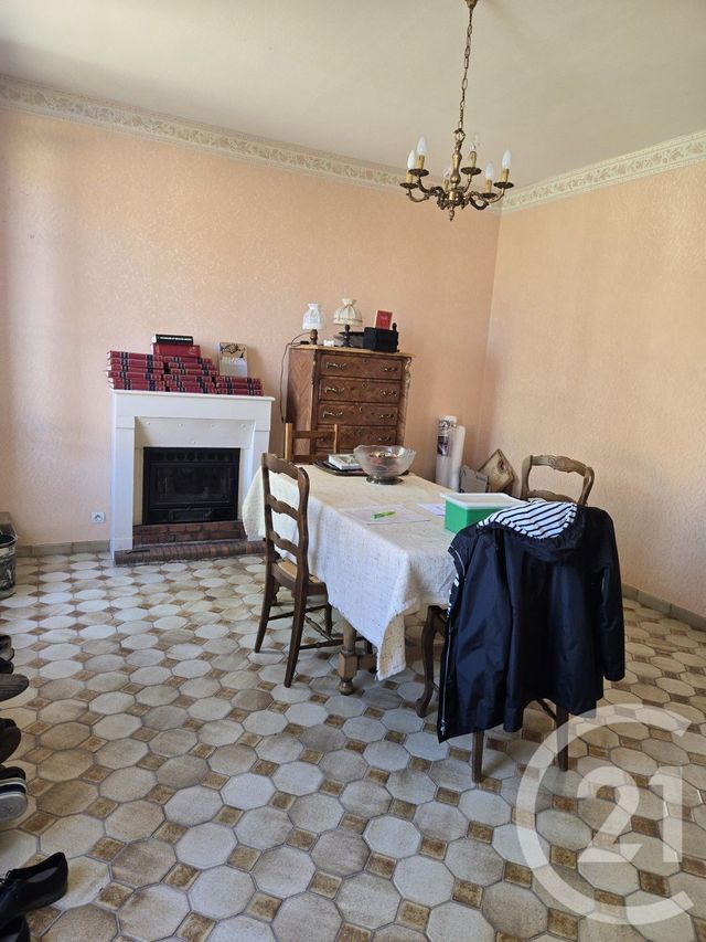 maison à vendre - 7 pièces - 146.18 m2 - LA GUERCHE SUR L AUBOIS - 18 - CENTRE - Century 21 Confluences