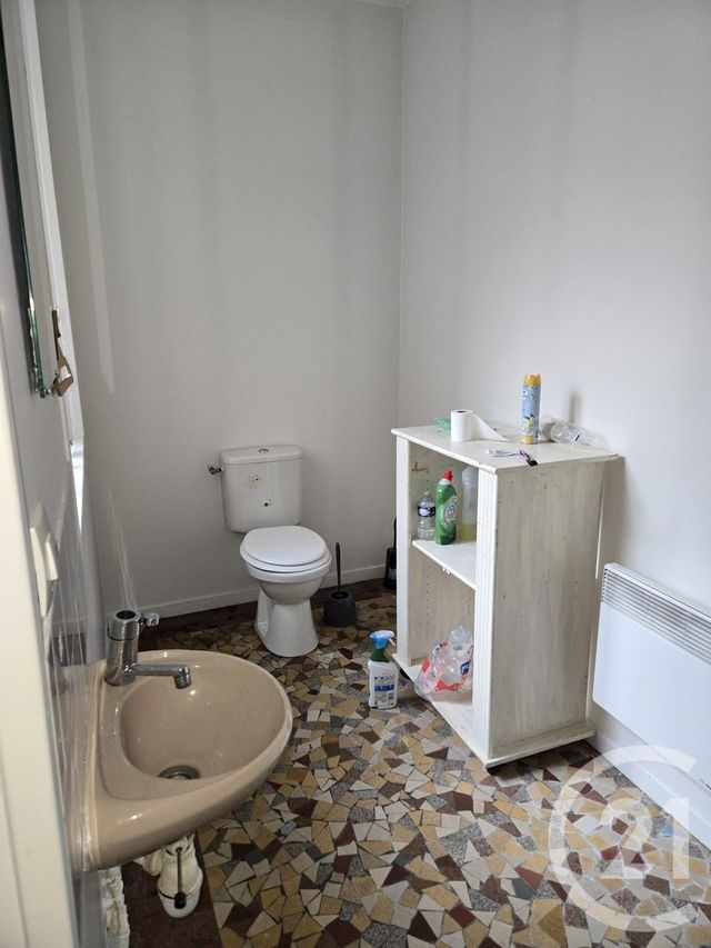 Appartement F3 à vendre - 4 pièces - 56.88 m2 - SANCOINS - 18 - CENTRE - Century 21 Confluences