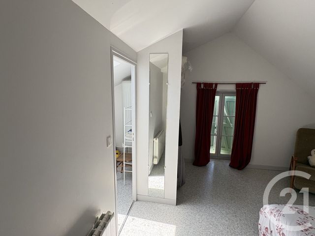maison à vendre - 6 pièces - 121.01 m2 - BESSAIS LE FROMENTAL - 18 - CENTRE - Century 21 Confluences
