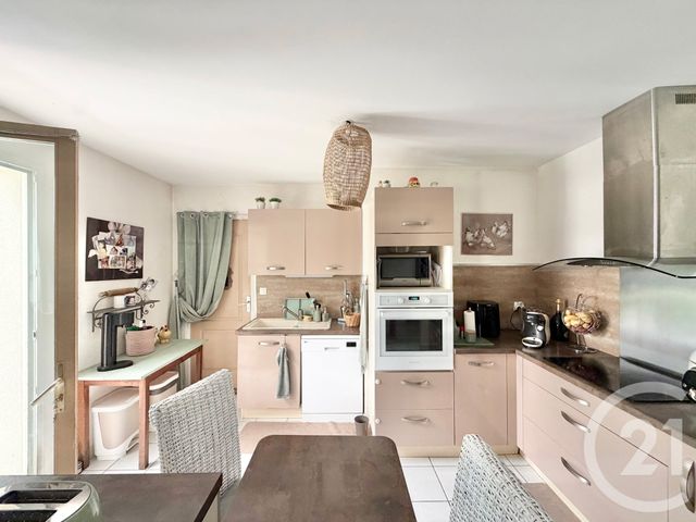 maison à vendre - 6 pièces - 174.47 m2 - LA GUERCHE SUR L AUBOIS - 18 - CENTRE - Century 21 Confluences